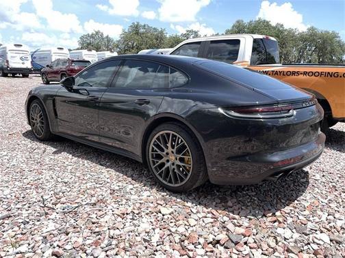 2017 Porsche Panamera Turbo