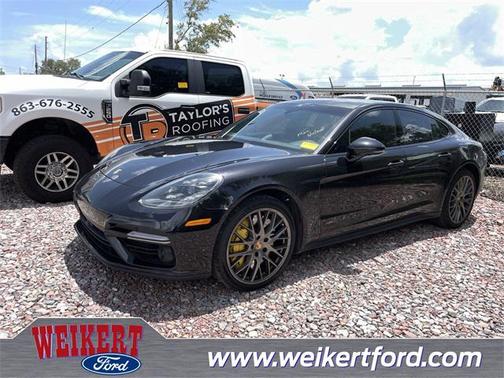 2017 Porsche Panamera Turbo