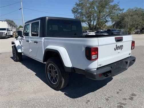 2023 Jeep Gladiator Overland