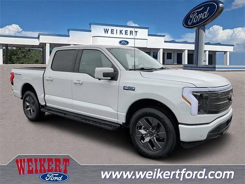 2024 Ford F-150 Lightning LARIAT