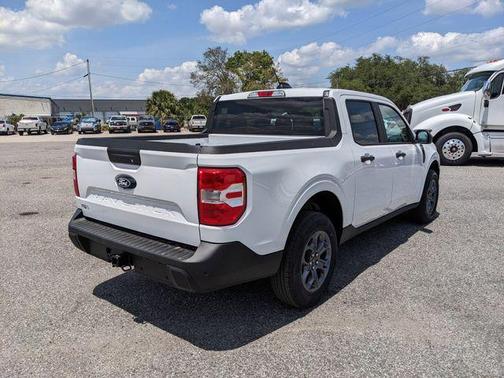 Oxford White 2026 Ford Maverick XLT