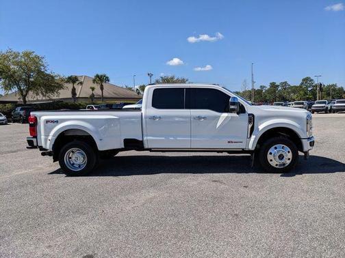 2025 Ford F-450 Lariat