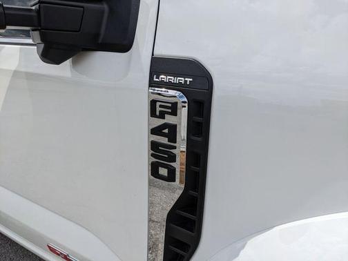 2025 Ford F-450 Lariat