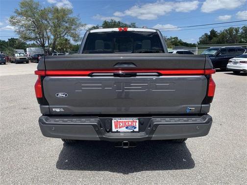 2025 Ford F-150 Lightning Platinum