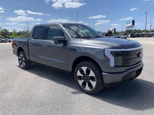 2025 Ford F-150 Lightning Platinum