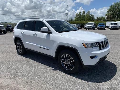 2020 Jeep Grand Cherokee Laredo