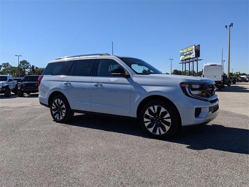 2025 Ford Expedition Platinum