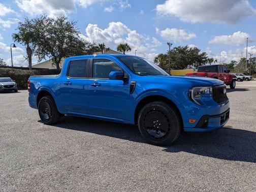 2026 Ford Maverick Lobo Standard