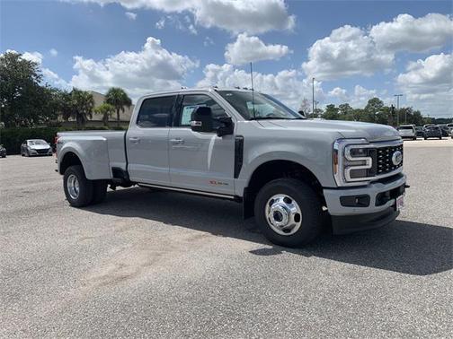2026 Ford F-350 Platinum