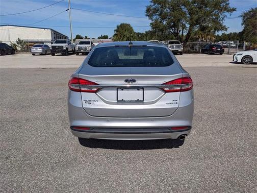 2017 Ford Fusion Hybrid SE