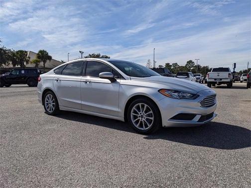 2017 Ford Fusion Hybrid SE