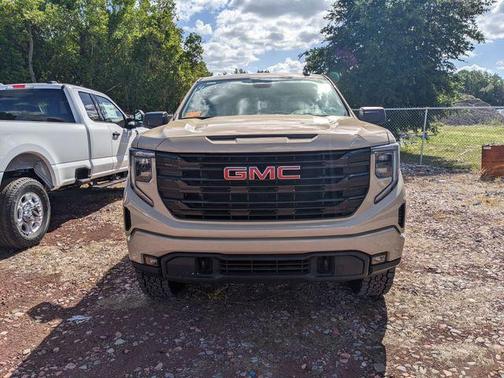 Desert Sand Metallic 2022 GMC Sierra 1500 Elevation