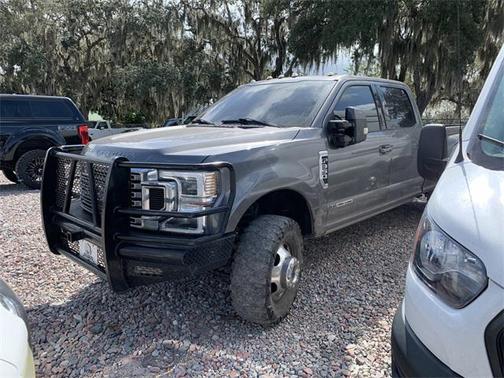 2022 Ford F-350 Lariat
