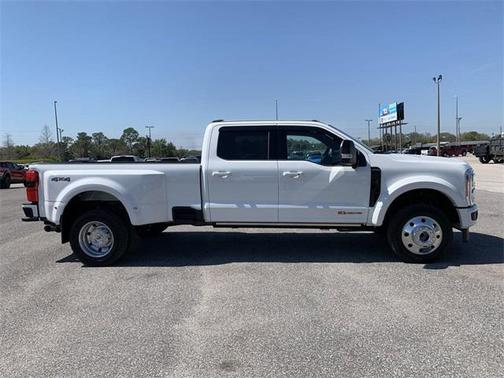 2025 Ford F-450 Platinum