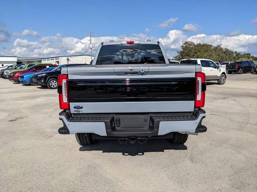 2026 Ford F-250 Platinum
