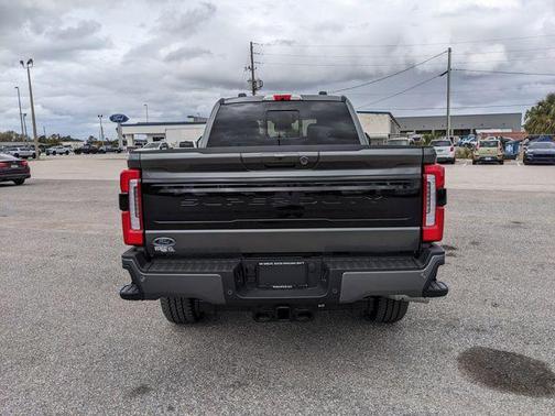 2026 Ford F-250 Platinum