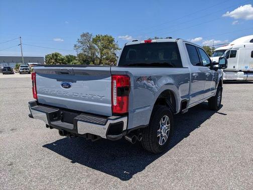 Glacier Gray Metallic Tri-Coat 2026 Ford F-250 Lariat