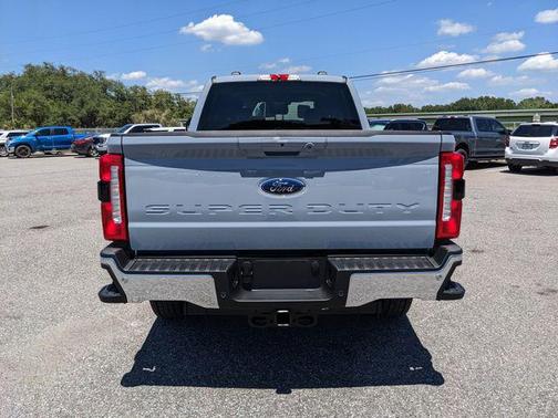 Glacier Gray Metallic Tri-Coat 2026 Ford F-250 Lariat