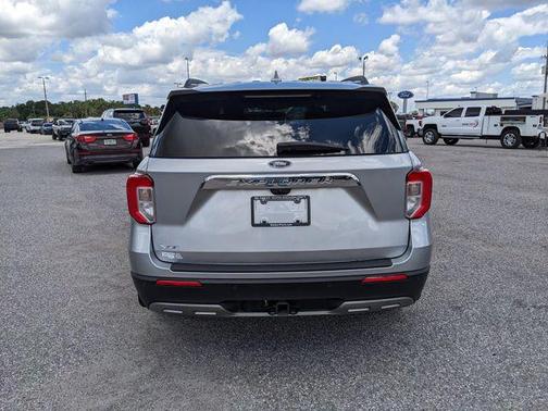 Silver Metallic 2020 Ford Explorer XLT