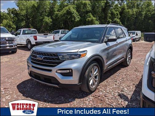 Silver Metallic 2020 Ford Explorer XLT