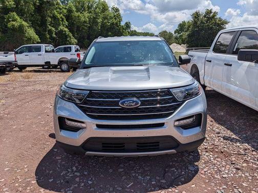 Silver Metallic 2020 Ford Explorer XLT