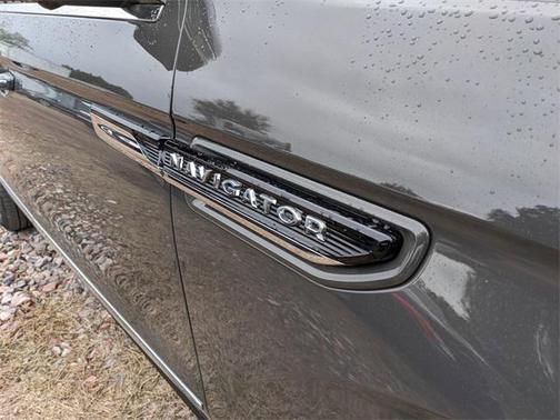 2024 Lincoln Navigator Black Label