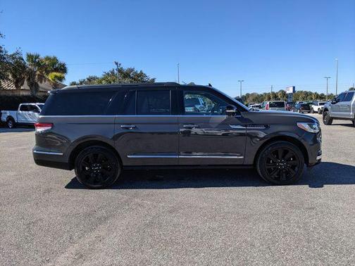 2024 Lincoln Navigator Black Label