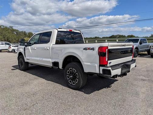 2026 Ford F-250 Platinum
