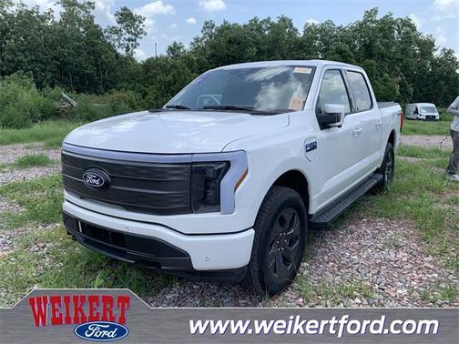 2024 Ford F-150 Lightning LARIAT