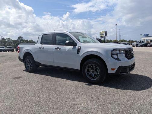 Space White Metallic 2026 Ford Maverick XLT