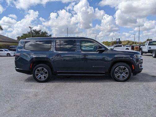 2024 Jeep Wagoneer L Series II 4x4