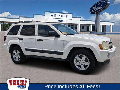 Stone White Clearcoat 2006 Jeep Grand Cherokee Laredo