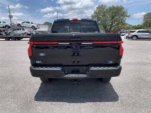 2024 Ford F-150 Lightning LARIAT