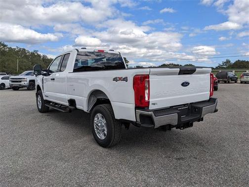2026 Ford F-350 XLT