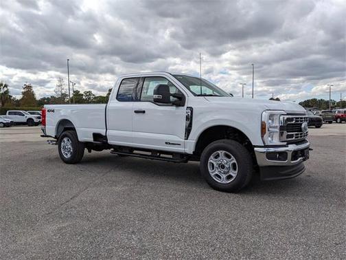 2026 Ford F-350 XLT