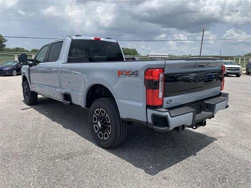2025 Ford F-350 Platinum