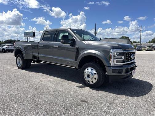 2025 Ford F-450 Platinum