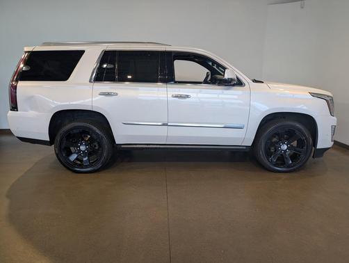 2019 Cadillac Escalade Platinum