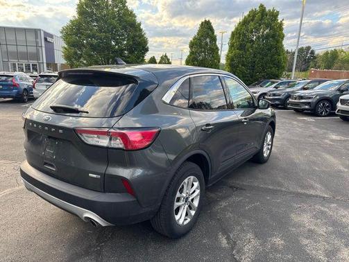 Magnetic Metallic 2020 Ford Escape SE