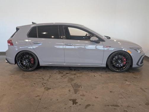 2024 Volkswagen Golf GTI 2.0T SE DSG