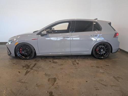 2024 Volkswagen Golf GTI 2.0T SE DSG