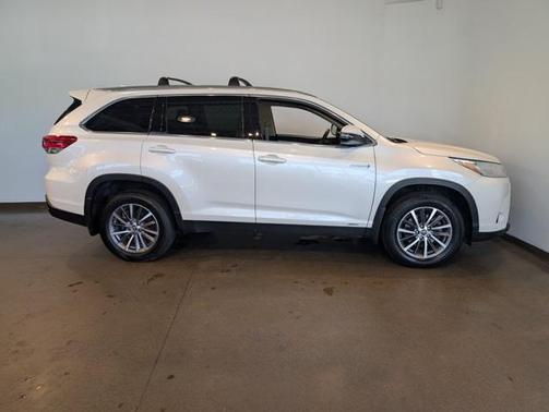 2019 Toyota Highlander Hybrid XLE