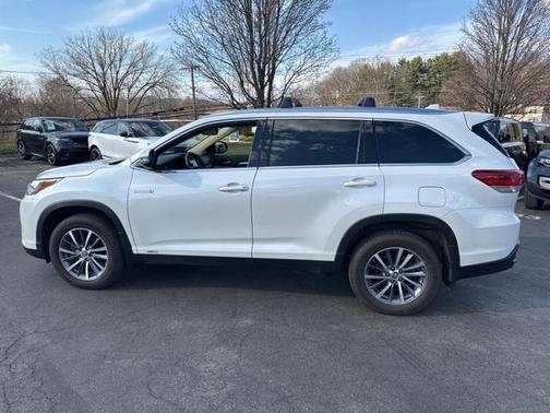 2019 Toyota Highlander Hybrid XLE