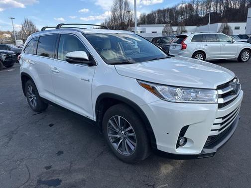2019 Toyota Highlander Hybrid XLE
