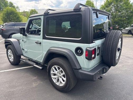 Earl Clearcoat 2023 Jeep Wrangler Sport S