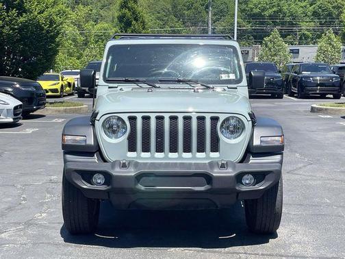 Earl Clearcoat 2023 Jeep Wrangler Sport S