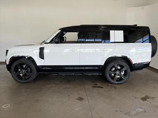 2025 Land Rover Defender 130 P400 X-Dynamic SE