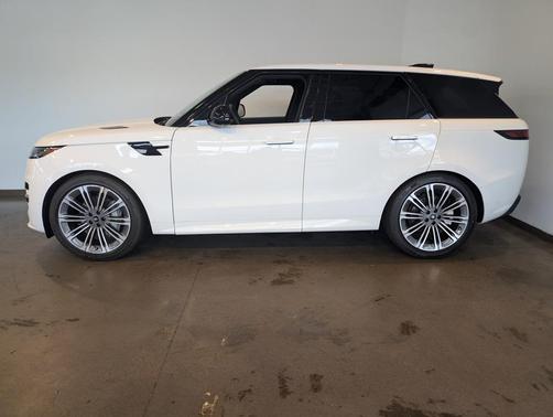 2025 Land Rover Range Rover Sport SE
