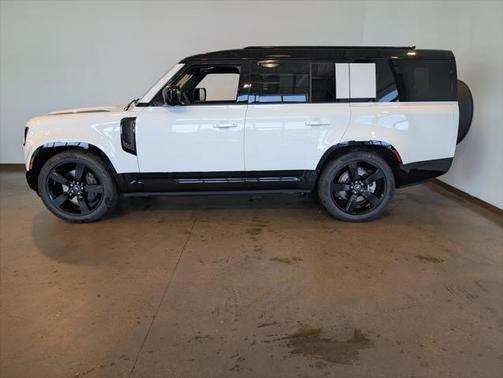 2025 Land Rover Defender 130 P400 X-Dynamic SE