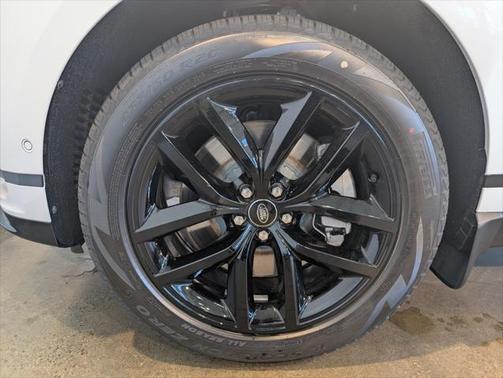 2026 Land Rover Range Rover Velar P250 SE R-Dynamic